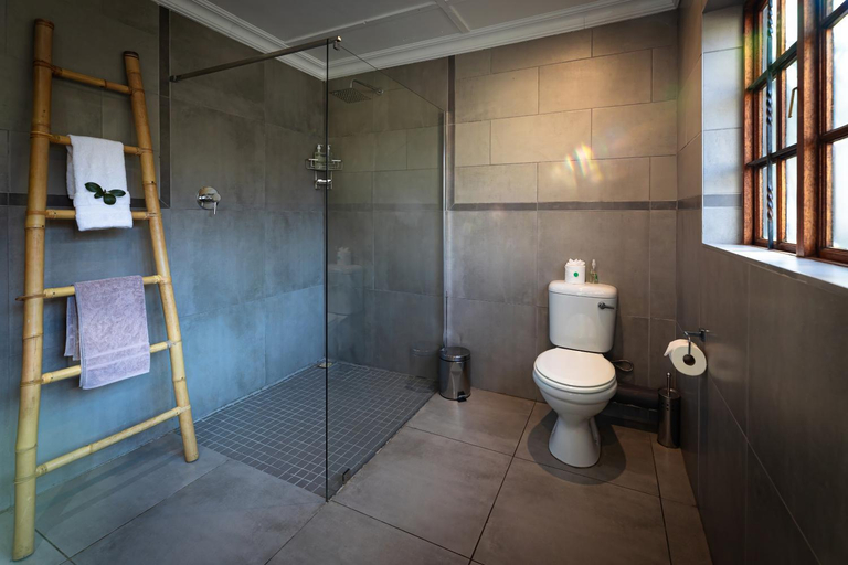 Bathroom 3, Guest Suites on Connor, Mangaung