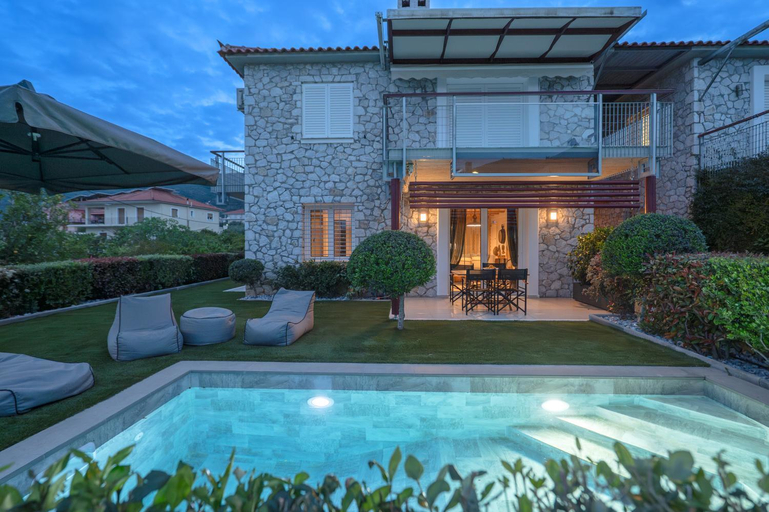 Exterior view 2, Tyros Boutique Houses Villas, Peloponnese