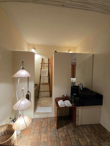 Bathroom 5, Seminyak Suite, Badung