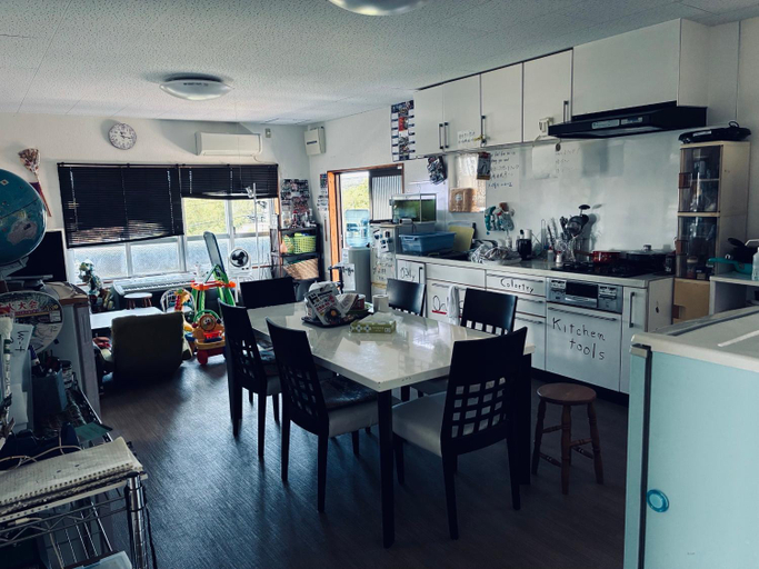 Food & Drinks 5, Yoko House, Uruma