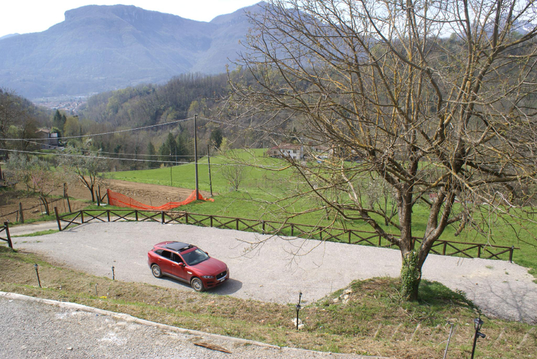 Others 3, Casa Tramonto Barga ristrutturata nel 2021, Lucca