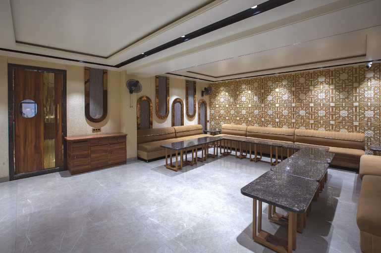 Food & Drinks 4, Hotel Ganpati Palace, Mathura