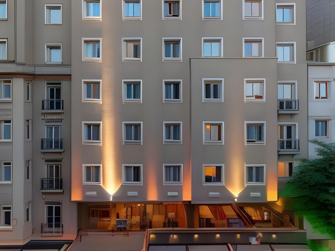 Exterior & Views