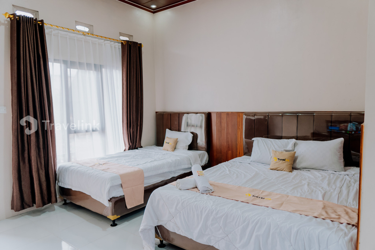 Bedroom 3, Villa Rajawali by Travelink, Wonosobo