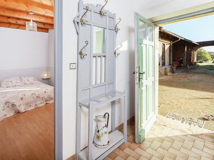 Bedroom, Forest Hideaway in Saint-Caprais, Lot
