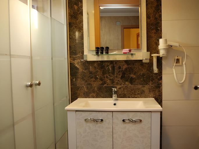Bathroom 4, Montagna Hera Hotel, Beyoğlu