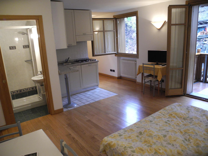 Bedroom 3, Dolomiti Hotel Cozzio, Trento