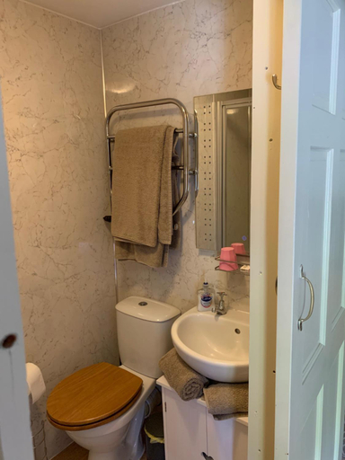 Bathroom 5, Manor Farm Bed and Breakfast, North Yorkshire