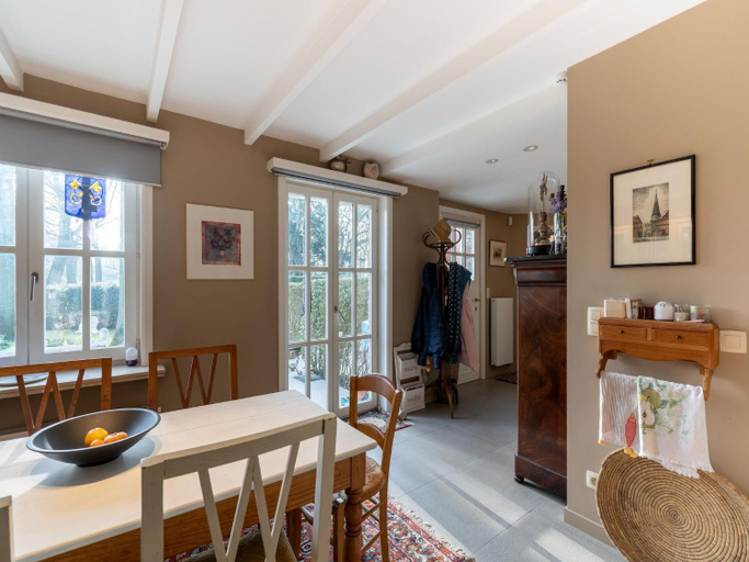 Public Area 2, Apartment in Kruibeke Wissekerke Castle, Oost-Vlaanderen