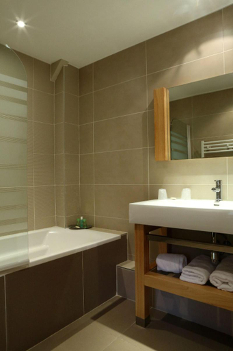 Bathroom, Hotel Lyret, Haute-Savoie