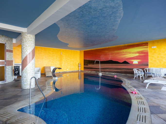 Sport & Beauty 2, Villa with private indoor sauna in Sicily, Messina