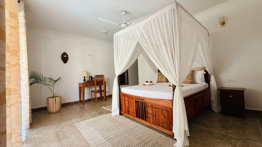 Room 2, Moya Beach Hotel, Kati