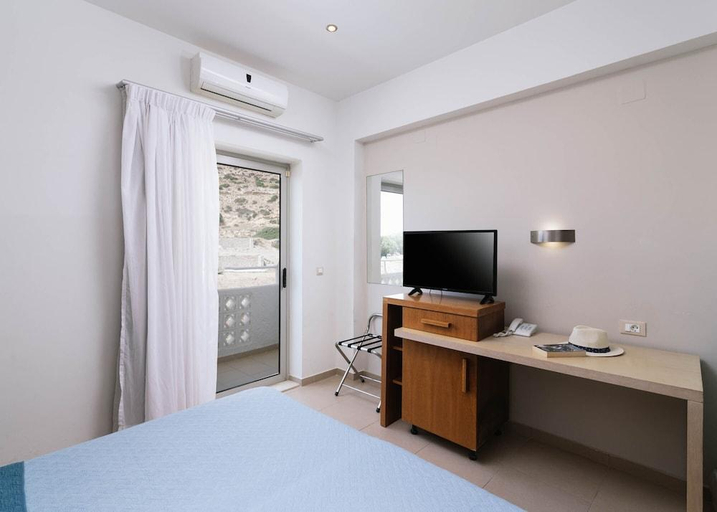 Bedroom 3, Matala Bay in Style Apartments, Faistos