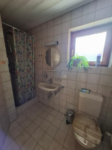 Others 5, Haus Ida, Reutte