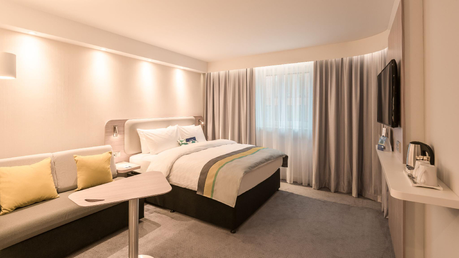 Bedroom 2, Premier Inn Köln City Süd, Köln
