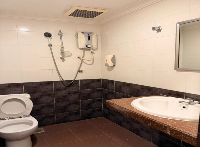 Bathroom 4, Swing & Pillows @ Dataran Nilai, Seremban
