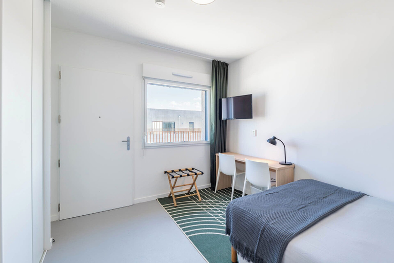 Bedroom 4, Student Factory Lyon Parilly, Rhône