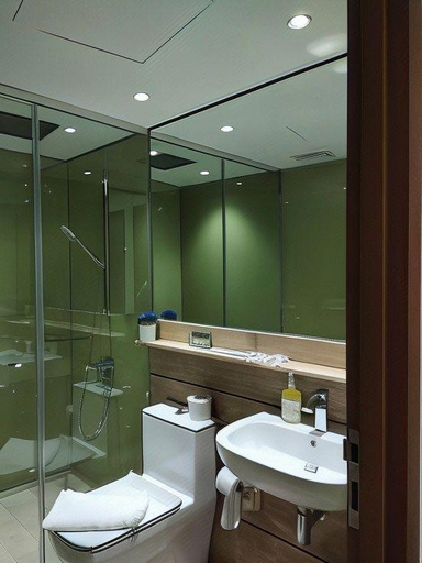 Bathroom 4, Sky Suites @ KLCC, Kuala Lumpur, Kuala Lumpur