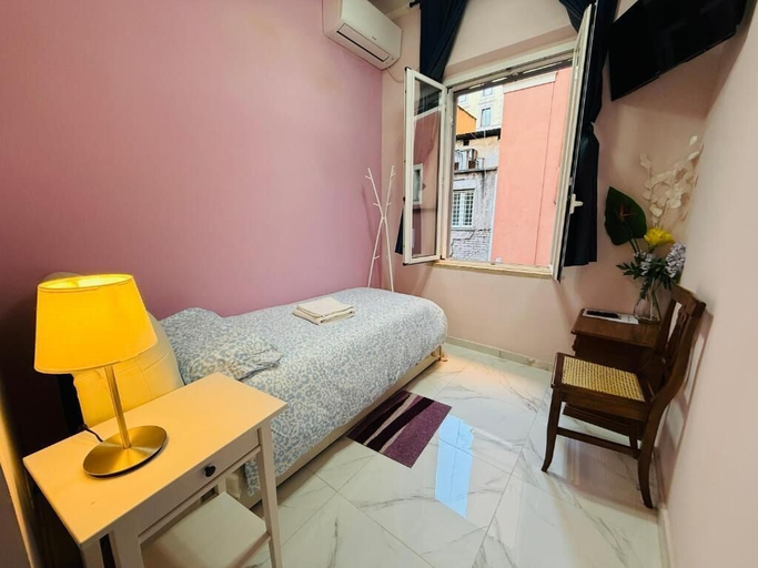 Room 2, Ines Guest House, Rome