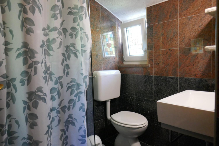 Bathroom 2, Apartments Finida, Poreč