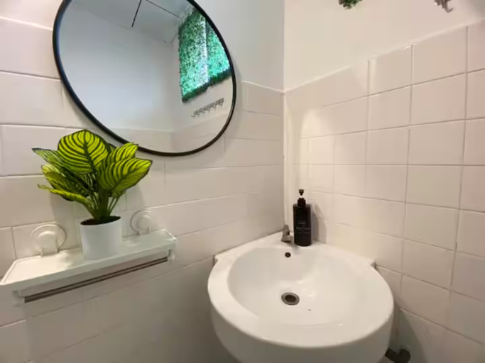 Ruma Junction 3BR 10 Pax - Tap to explore photos