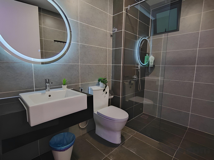 Bathroom 5, Ipoh Sunway Onsen Themepark Suite 6-11pax 2parkin, Kinta