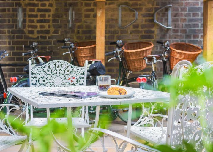 Food & Drinks, Harper Luxe Serviced Apartments Dunstable, Central Bedfordshire