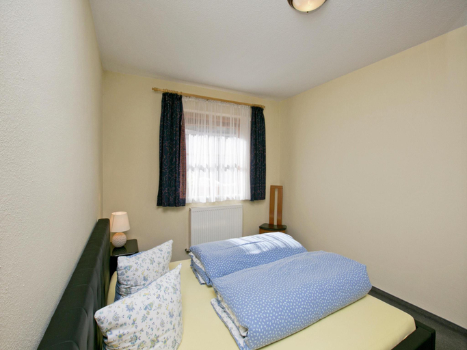 Bedroom 3, Apartment in Langenfeld near Ski Slopes, Imst