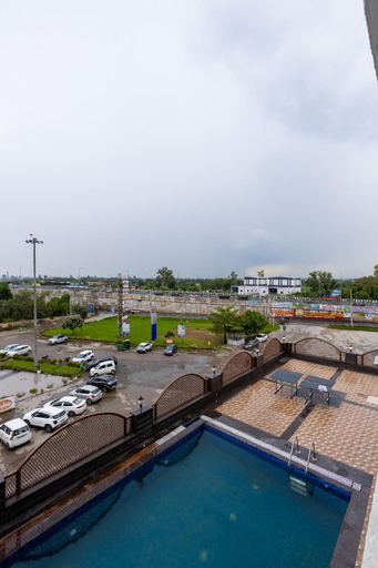 Sport & Beauty, Hotel Lotus Paradise By Golden Key, Sonipat