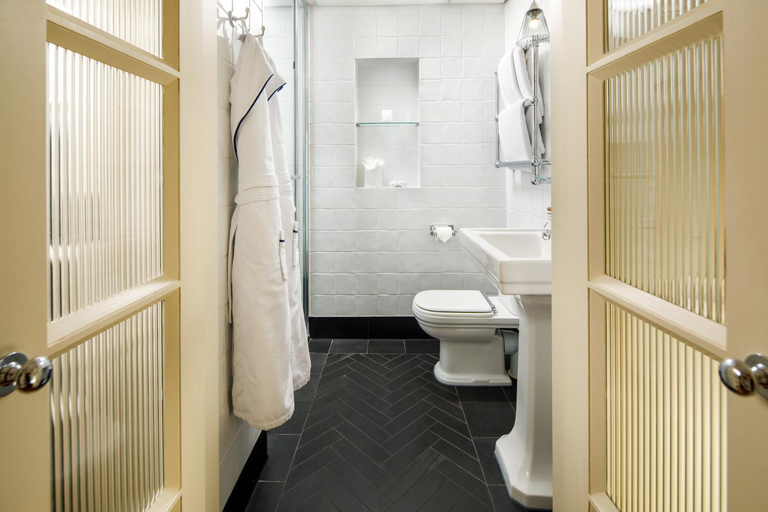 Bathroom 3, Great Northern Hotel, London, London