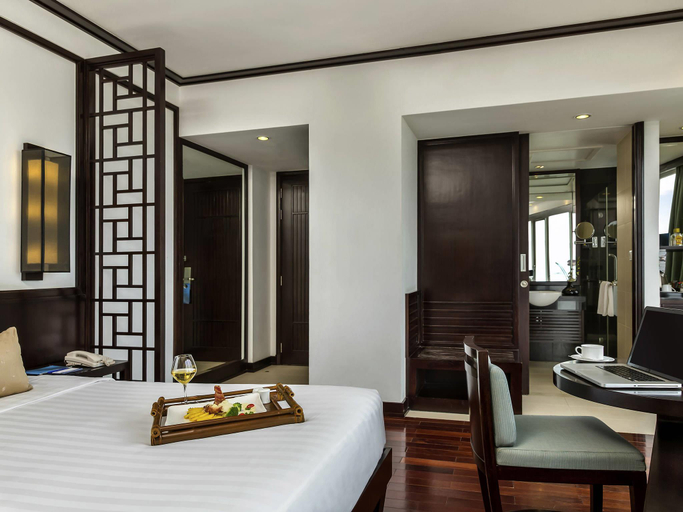 Novotel Ha Long Bay - Tap to explore photos