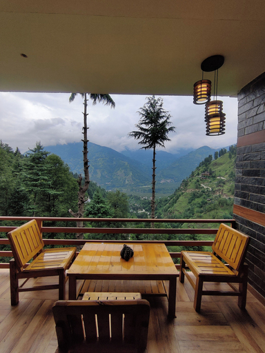 View from property, Khaapus Home Naggar, Kullu