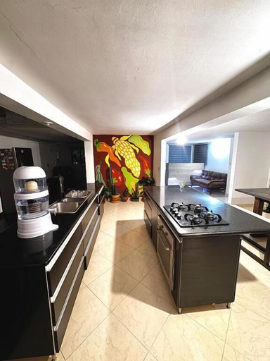 Private kitchen, Hostal Galería de la Montaña, Medellín