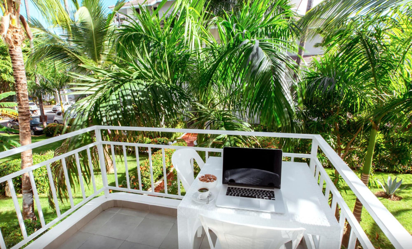 Terrace/patio 4, PUNTA CANA Paradise Studios BEACH POOL, Salvaleon de Higuey