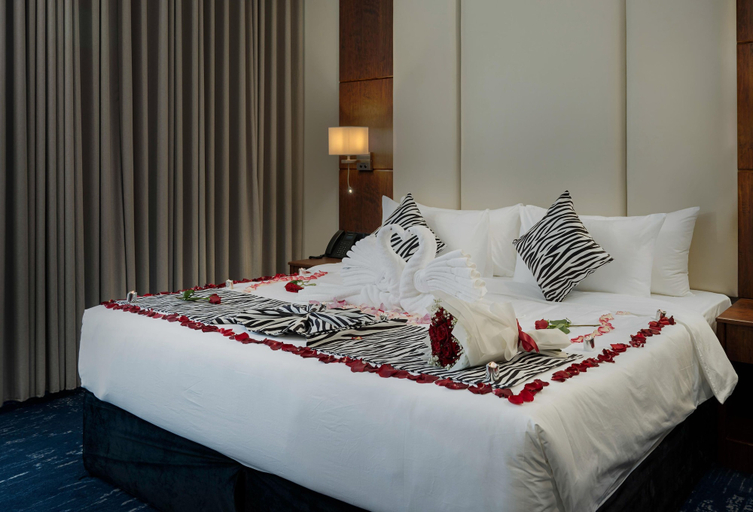 Room 3, Dancenter Jeddah Near King Fahd's Fountain, Jeddah