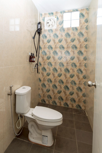 Bathroom 4, Sea Inn Pattaya, Pattaya