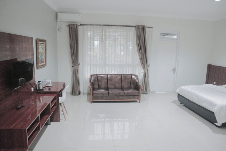 Bedroom 2, Aries Biru Hotel & Villa, Bogor