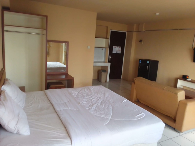 Bedroom 4, Collection O Serviced Apartmen Mutiara Kota, Bekasi
