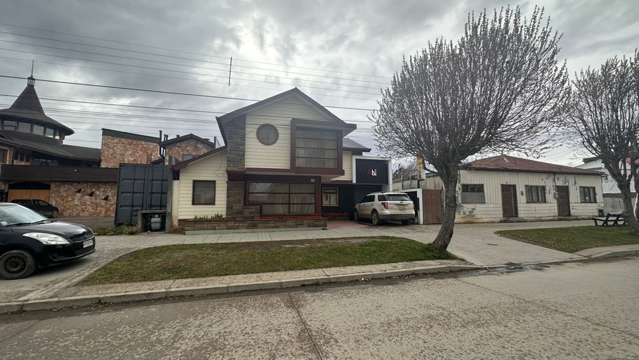 Primary image