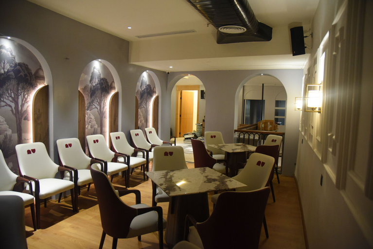 Restaurant 4, PRIDE ELITE RAIPUR, Raipur