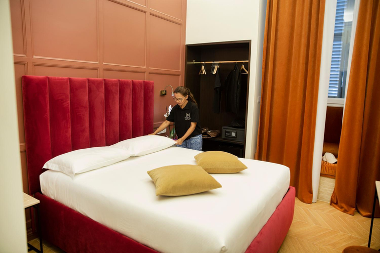Bedroom 5, Unicum Trastevere Suites, Rome