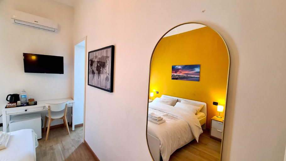 Bedroom, Fortuna Guest House, Syracuse