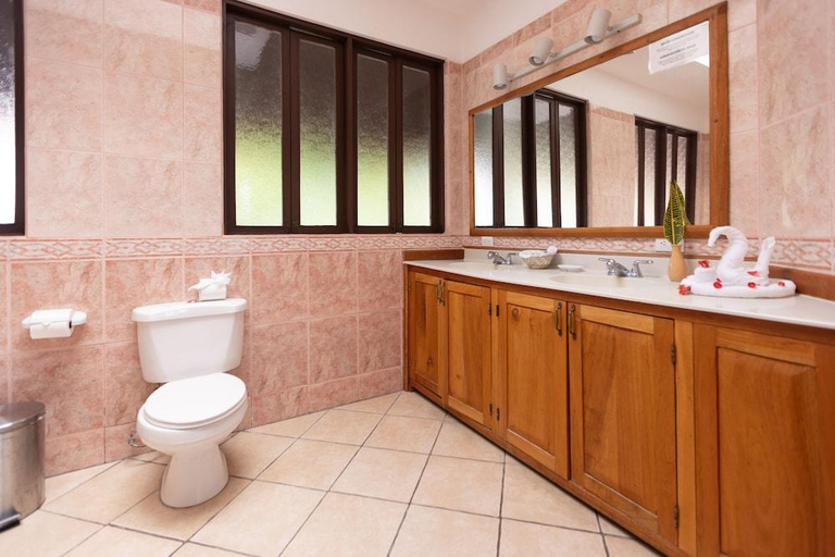 Bathroom 3, Villas Mymosa, Aguirre