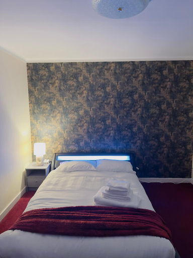 Bedroom 4, Elegant Escape in North Shields - Spacious 3 Bedroom House, North Tyneside