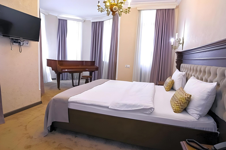 Bedroom 2, Hotel Imperial House, Tbilisi