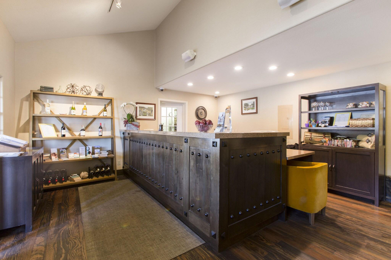 Public Area, FogCatcher Inn, San Luis Obispo