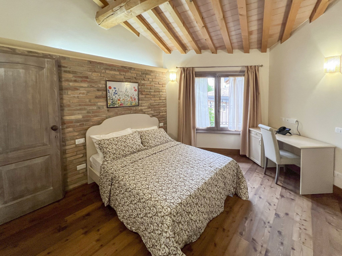 Room 4, Albergo Le 4 Camere, Verona