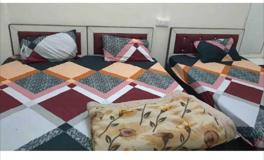 Room 2, singhguest house, Shahjahanpur