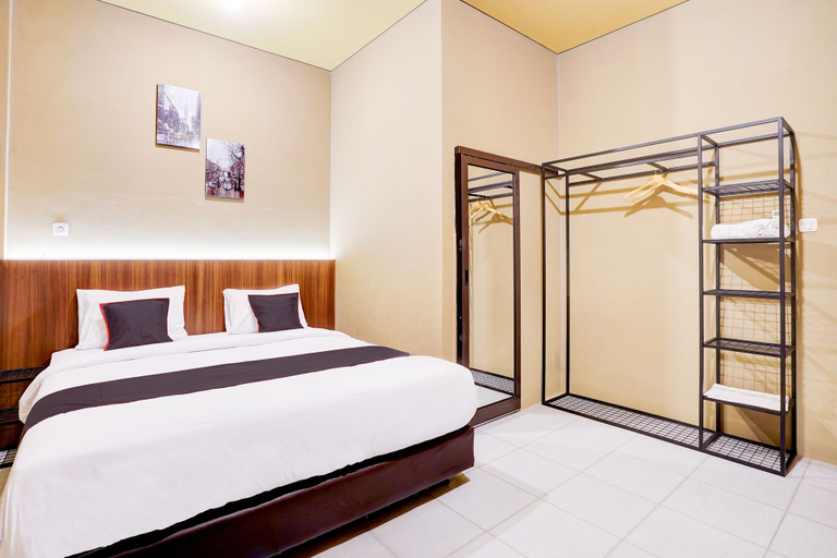 Bedroom 3, Collection O Padang City Center Near Transmart Padang Formerly De Orchids, Padang