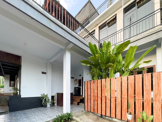 Exterior 2, Tiny House Gianyar RedPartner, Gianyar